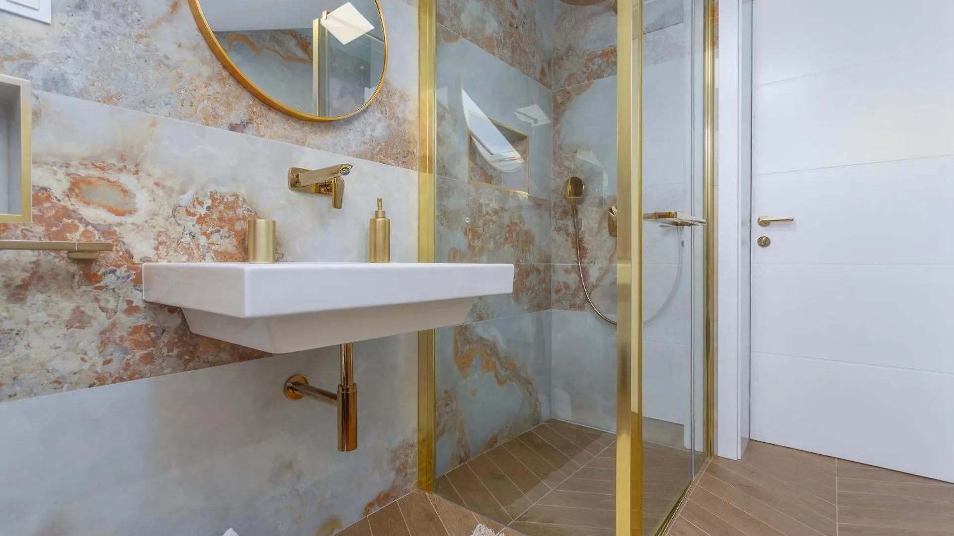 Villa Palma Krk Penthouse apartment with sea view and private jacuzzi Veglia Croaţia